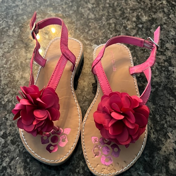 Wonder kids Sandals - Picture 1 of 5